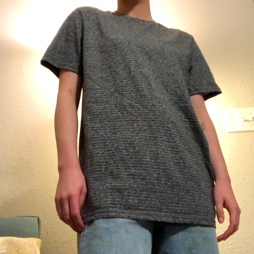 basic grey tee - Picture 2 of 2